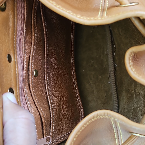 Vintage Dooney and Bourke Canyon Leather Backpack - Picture 8 of 12